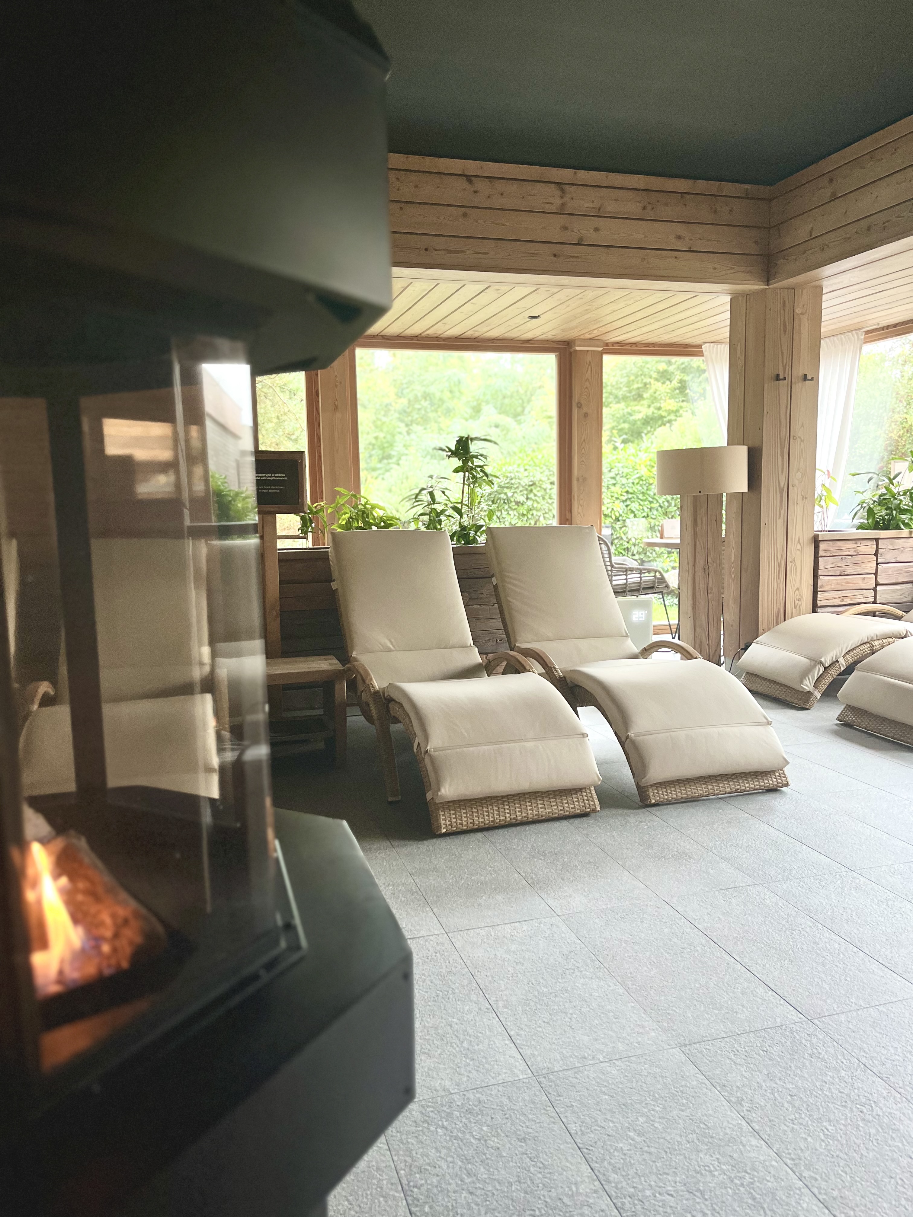 Infinit krbová odpočívárna koženkové polstry